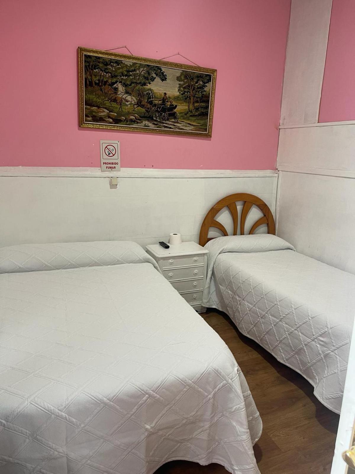 Hostal Daniel Мадрид Екстер'єр фото