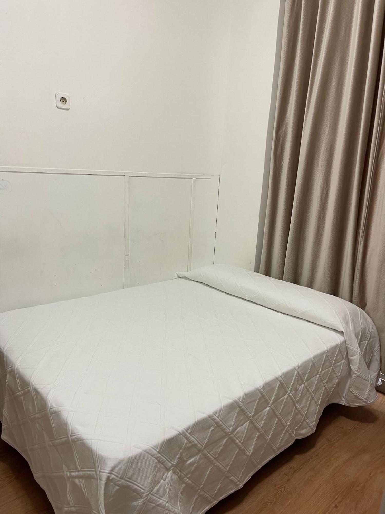 Hostal Daniel Мадрид Екстер'єр фото